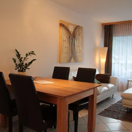 Chateau * لوكباد