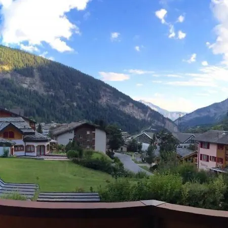 Chateau شقة لوكباد