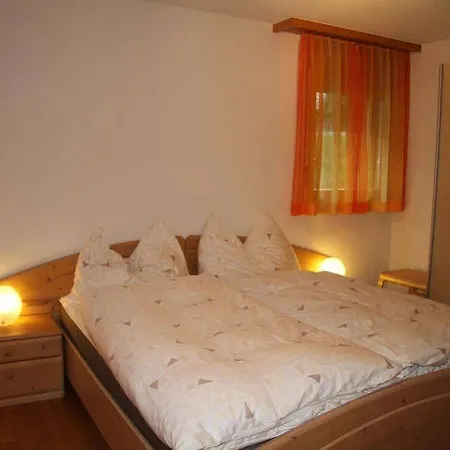 Chateau Apartment *